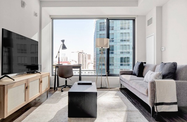 Stylish Downtown 1BR w/ Luxury Amenities and Rooftop Views by Blueground