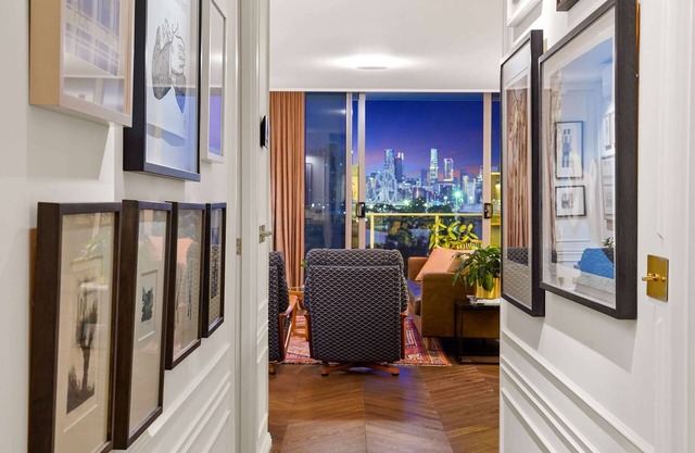 Stylish Executive Apt Stunning views/city skyline