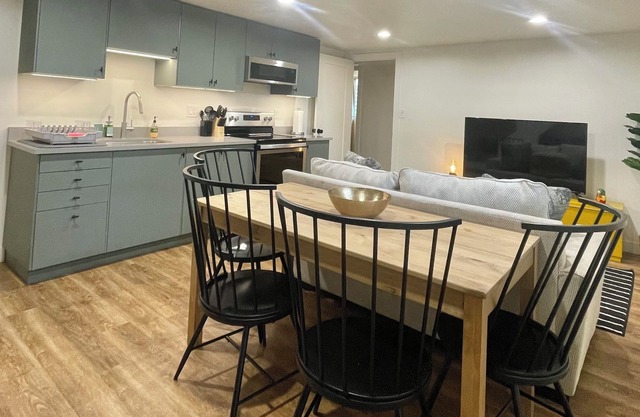 Stylish guest suite in prime Orem location