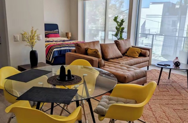 Stylish loft at new upscale tower in Providencia, security 24/7, gym, location!