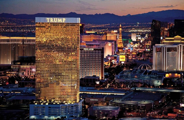 Stylish Renovated Studio at Trump Tower 3324