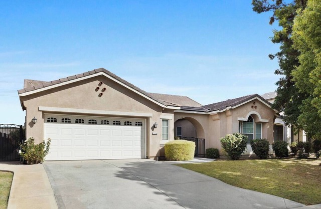 Stylish Silver Falls 4BR KING Master Game Room