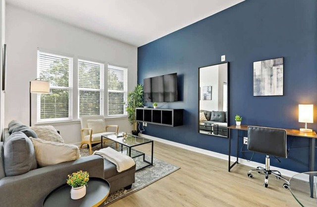 Sleek Urban Studio | Walk to DT | Gym Parking W/D