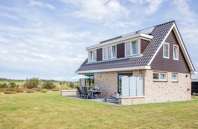 Stylish Texel Escape with Spa