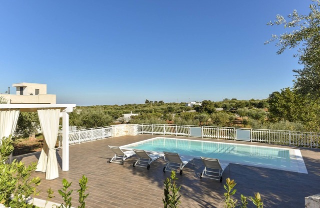 Trulli con estilo con piscina privada para 4 personas en Puglia