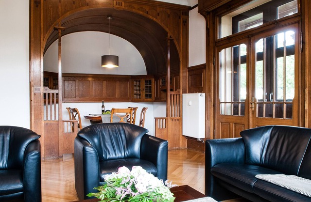 Elegante villa de apartamentos (103 + 109 m²) en una ubicación privilegiada y a corta distancia de la cultura / Natu