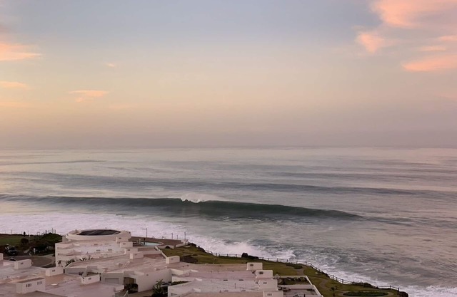 Stylishly appointed ocean-front condo with breathtaking panoramic views