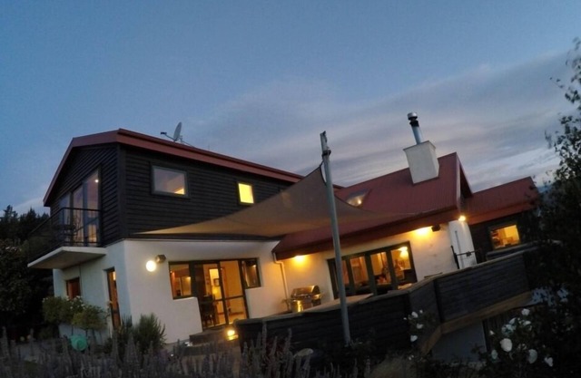 4 DORMITORIOS, 4. 5 BAÑOS, PISCINA DE SPA, WI-FI, SKY TV