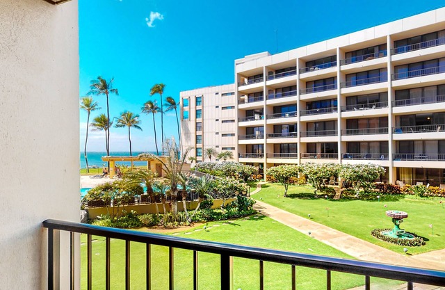 Sugar Beach Resort Condo w/ Free WiFi, A/C-Beaches Await