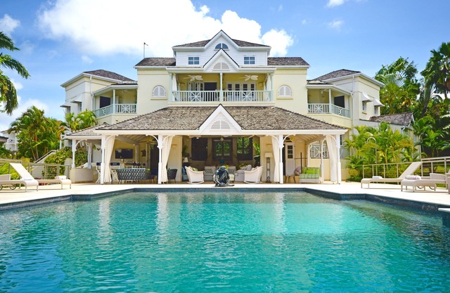 Villa Verde at Sugar Hill with pool & club access
