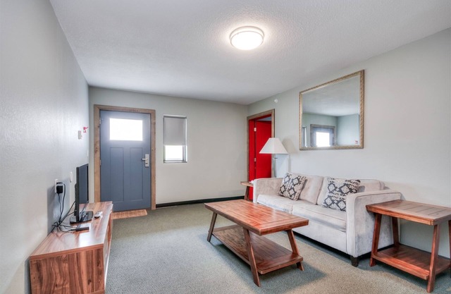 Suite 201 - 1BR Apartment | 1 Bed, 1 Bath
