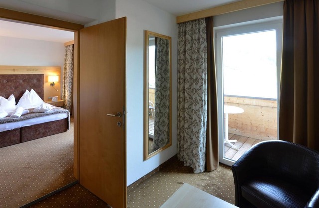Suite Comfort "Granat" - Hotel Wastlhof
