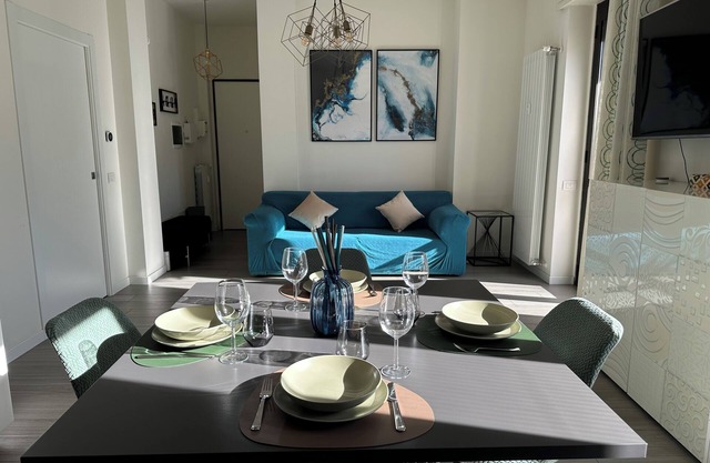 Suite D'Home (with private parking included!)