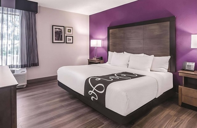 Suite with King Bed at La Quinta Inn: Complimentary Breakfast & Pool