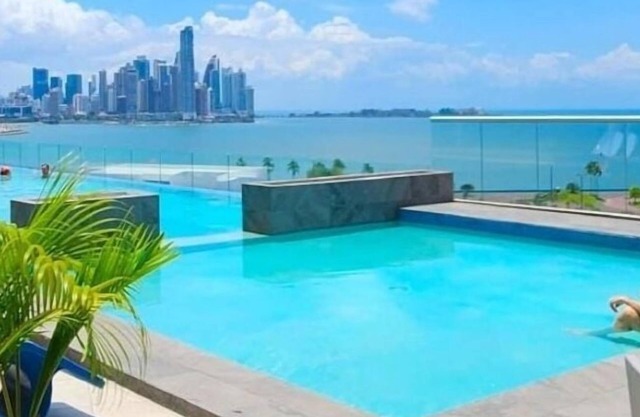 Suites con vista a la Avenida Balboa