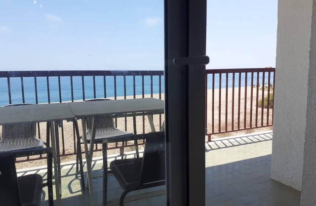 Suitur apartamento primera linea mar vistas playa