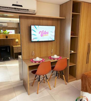 Summer Flat 304