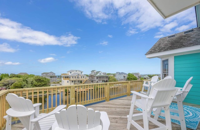 SUMMER SAVINGS - Canalfront Home w/ Pool, Hot Tub, Private Boat Dock, Game Room