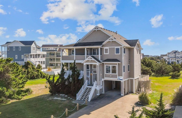 SUMMER SAVINGS-Oceanside Dog Friendly w/ Private Pool, Hot Tub, Elevator & More