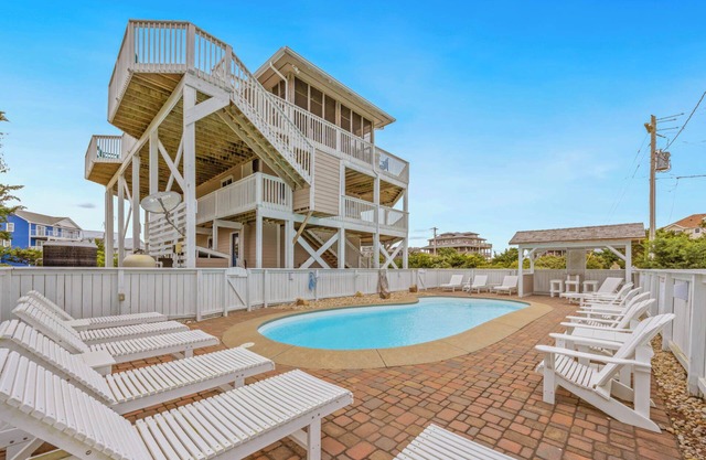 Inolvidable casa semi frente al mar con piscina, bañera de hidromasaje, agradable para el perro, paseo marítimo de playa