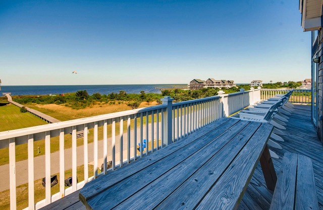 Vistas excepcionales! Semi-Soundfront-Pool, Jacuzzi, GameRm, Cmty Sound / Pier Access