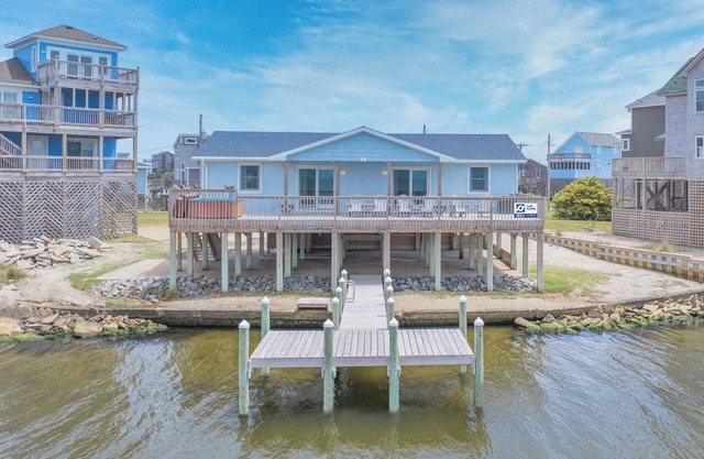 SUMMER SAVINGS - Soundfront Home in Frisco with Hot Tub and Private Dock