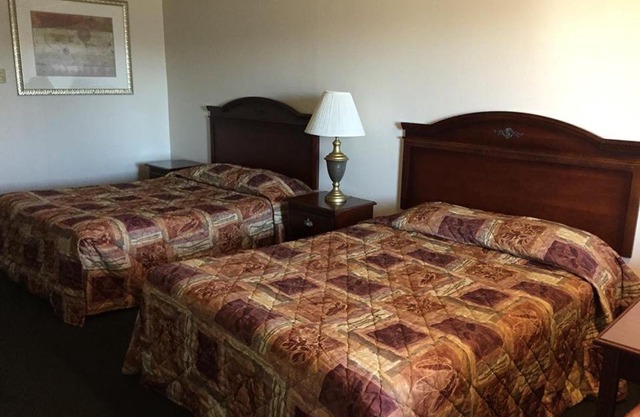 Summer Wind Budget Motel