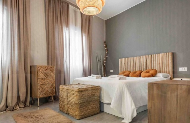 Sumptuous Apartment near Center