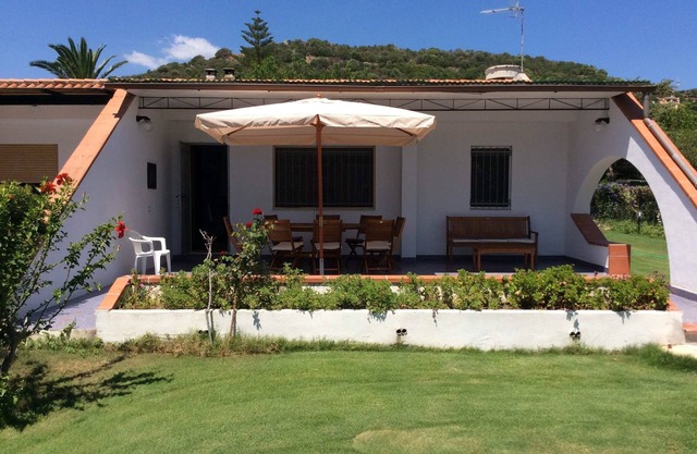 Sol, mar y relajación en la villa a solo 50 metros de la playa