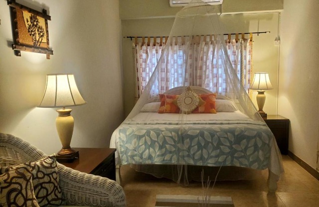 Sunbreeze Ocho Rios - A spacious, homely apartment