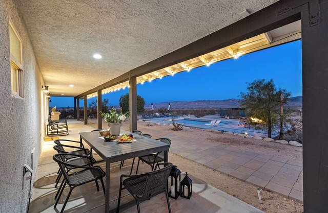 Sunflower Ranch | 1mi from JT | New Pool + Game Room