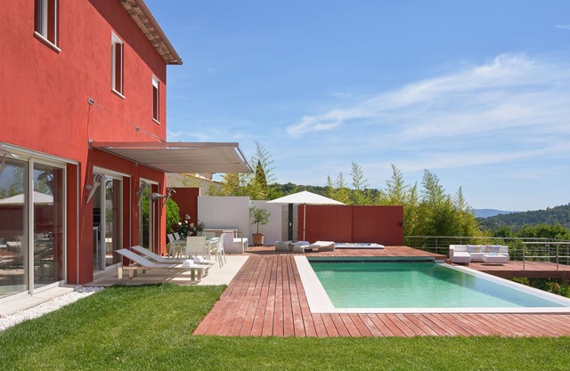 SunlightProperties: Splendid: Villa, 4 dormitorios / 3 baños, jacuzzi, piscina climatizada