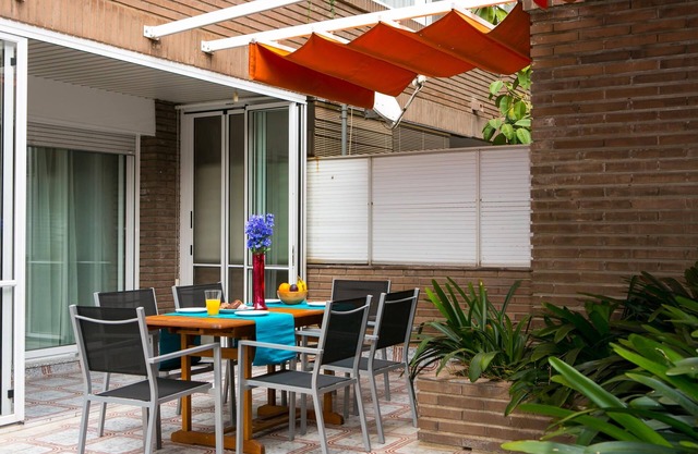Oasis barcelonés de 80 m² iluminado por el sol y con una amplia terraza de 52 m².