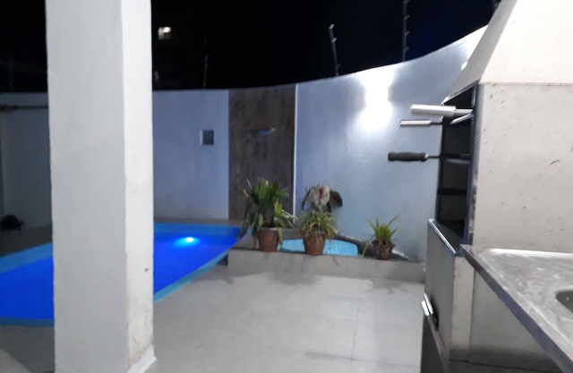 Sunny chalés Apto de 2 habitaciones wi -fi 350 mts playa martin de sá - * aire cond.