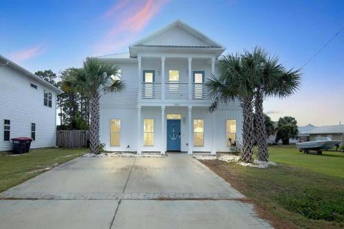 Sunny Daze by Emerald Coast Retreats
