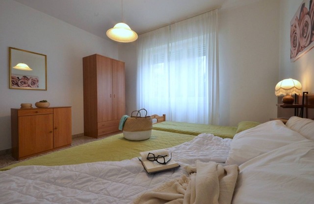 Apartamento de vacaciones soleado no muy lejos de la playa