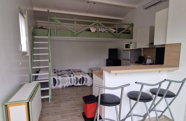 CASA / soleado estudio equipadas