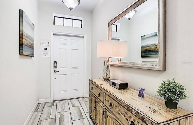 Sunny Home w/ pool, hot tub, 12 miles from Disney