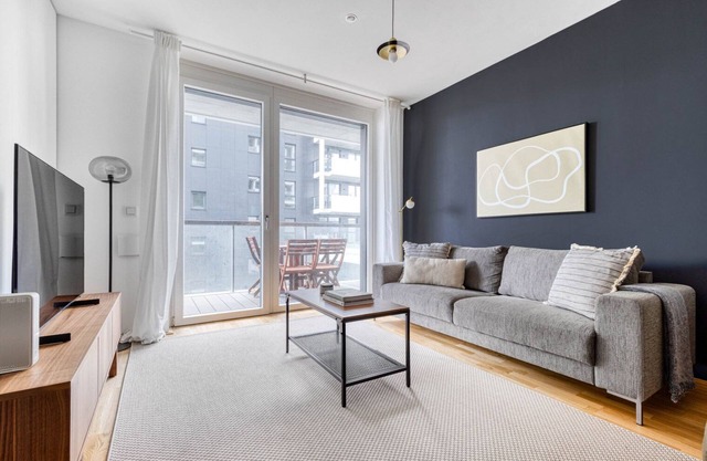 Sunny Leopoldstadt 2BR w/ Gym & Balcony, near U2, by Blueground