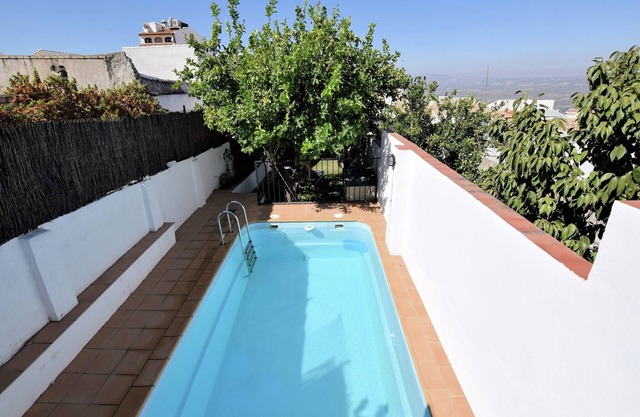 Casa en Rute con Piscina Privada