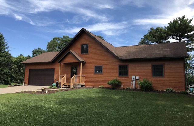 Sunny's Landing 3,000 SF Home en Prairie Lake