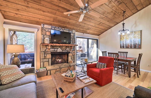 Sunny Sapphire Townhome w/ Resort Amenities!