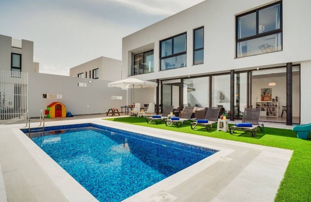 SunnyVillas:4BR NewVilla*Private Pool&Jacuzzi*AL12