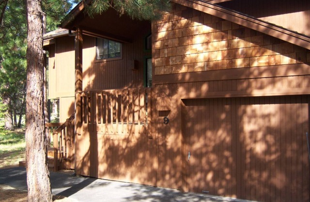 Sharc ilimitado! Hermosa casa Sunriver, ubicación deseable. Bañera de hidromasaje, wifi