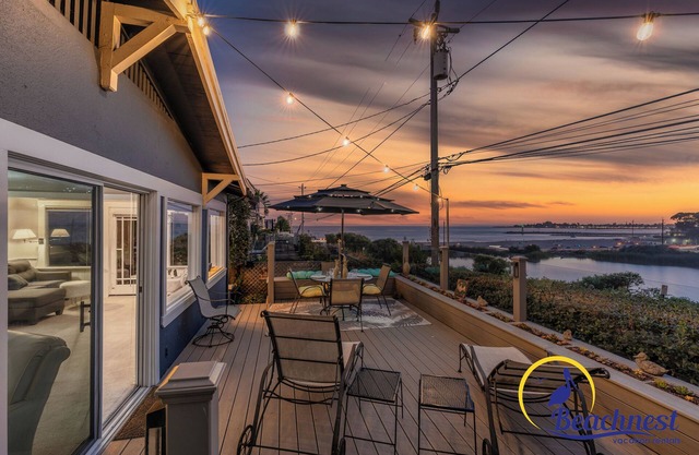Sunset Cottage - Preciosas vistas al mar!