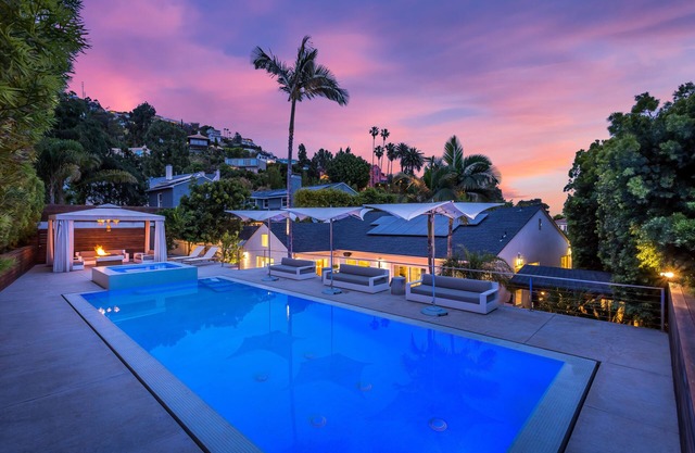 Sunset Strip Location- 5mm Dollar Dream Home w/ Pool, Hot Tub, Cabana, + More!