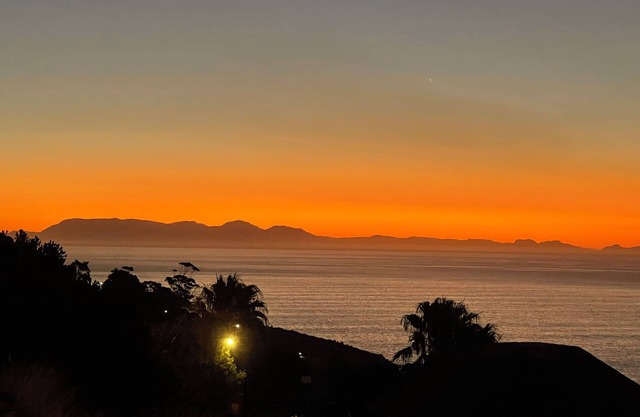 Sunset Villa with fantastic view and heated pool