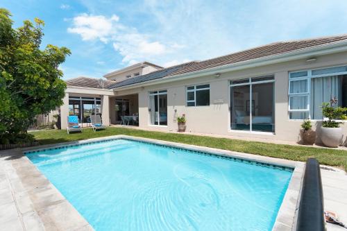Sunset Westchester Villa