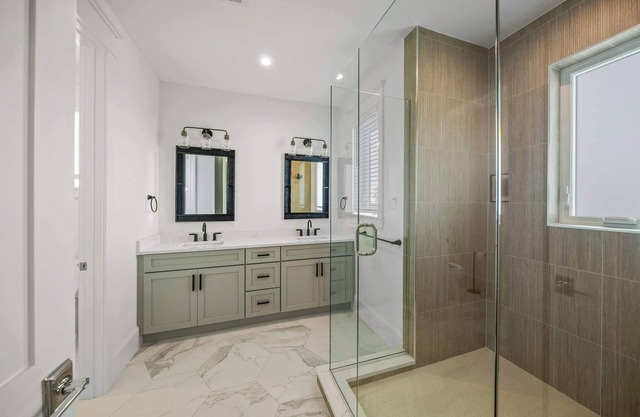 Sunstoppable: Luxury Rental with Pool, Spa, Roof