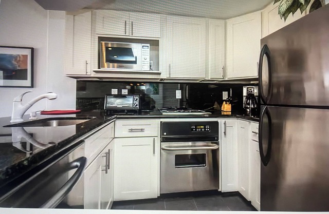 Super Host Listing Upscale City View Ilikai Hotel